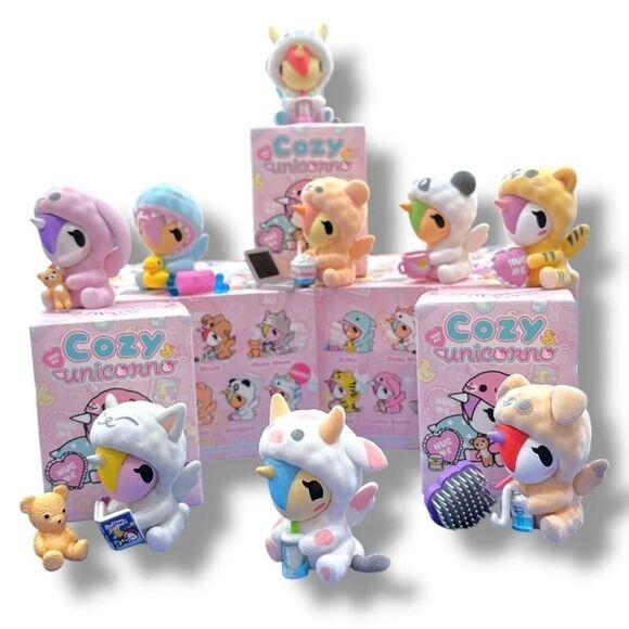 tokidoki Huggy Unicorno from Cozy Unicorno Series - Picture 5 of 5